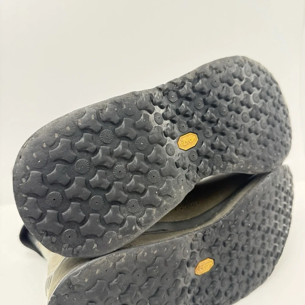 Simms Freestone Wading Boots Size 9 Green Vibram Sole Fly Fishing River Fish